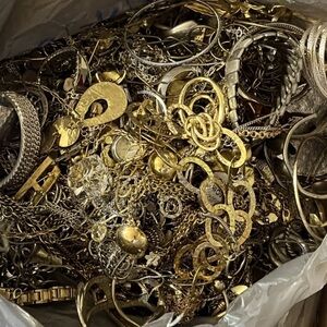 1/2 LB “BOTTOM OF THE BOX jewelry lot grab bag craft junk pendants brooches ring